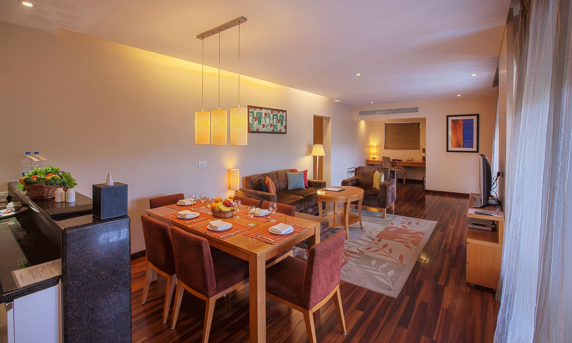 โอ๊ควูด เรสซิเด้นซ์ Aparthotel ปูเน่ ภายนอก รูปภาพ