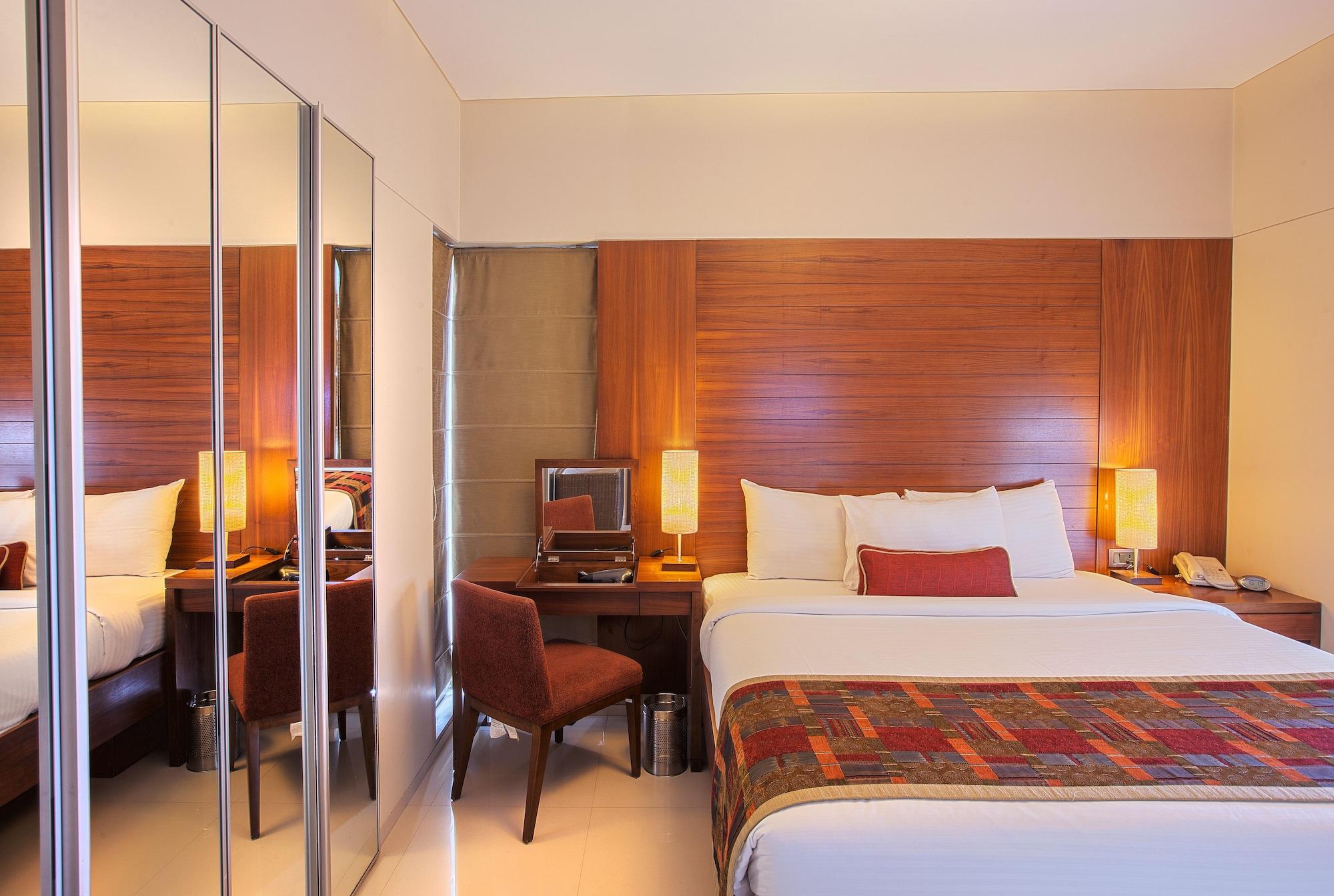 โอ๊ควูด เรสซิเด้นซ์ Aparthotel ปูเน่ ภายนอก รูปภาพ