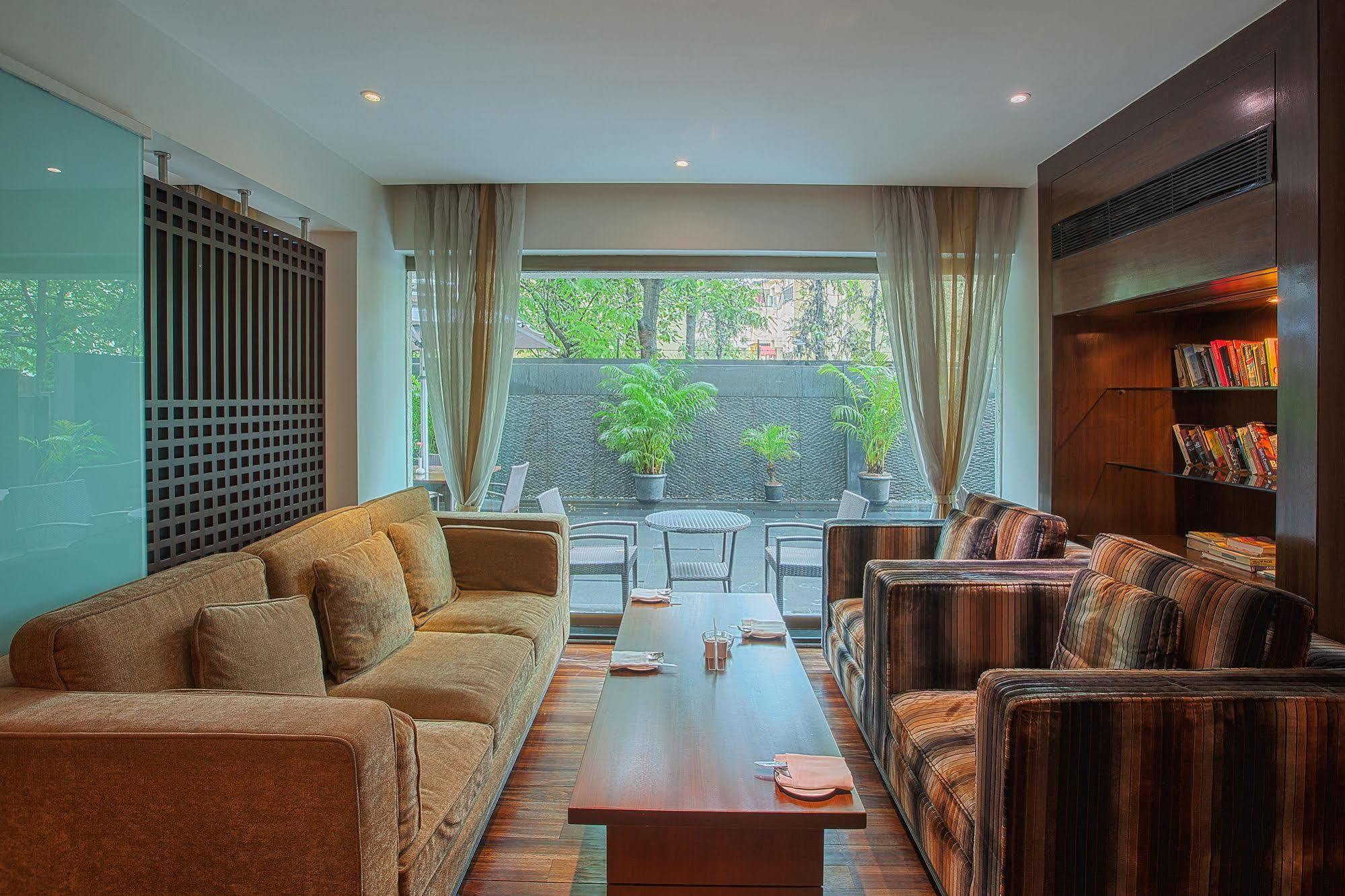 โอ๊ควูด เรสซิเด้นซ์ Aparthotel ปูเน่ ภายนอก รูปภาพ